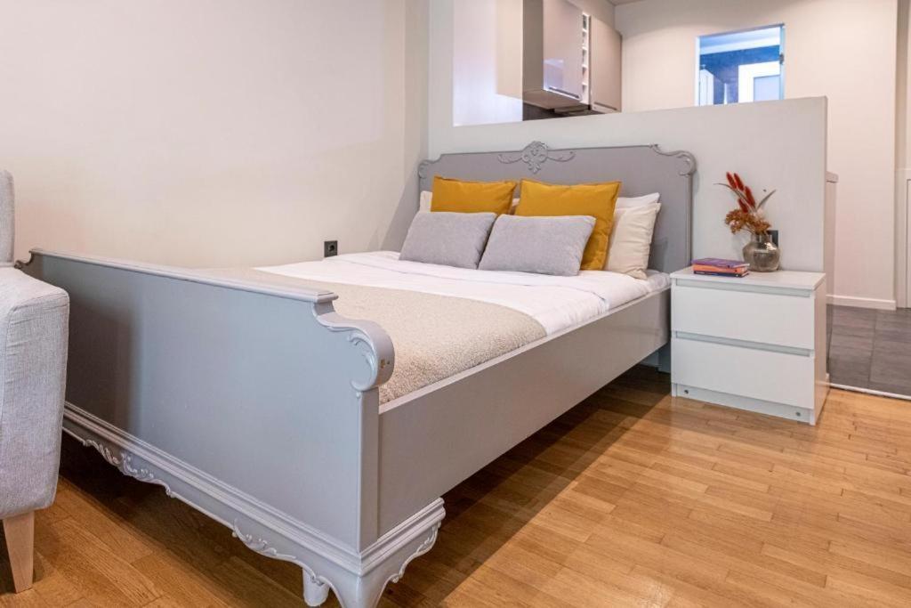 The Mint'S Studio Synesiou - Lycabettus Hill เอเธนส์ ภายนอก รูปภาพ